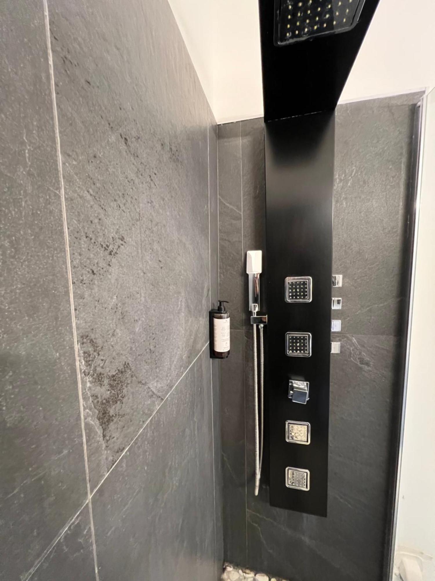 Luxury Room Anelli Center Of Roma 外观 照片