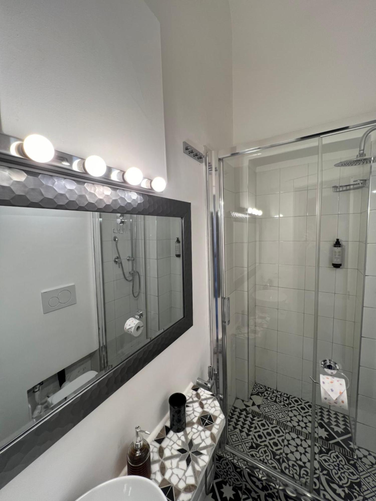 Luxury Room Anelli Center Of Roma 外观 照片